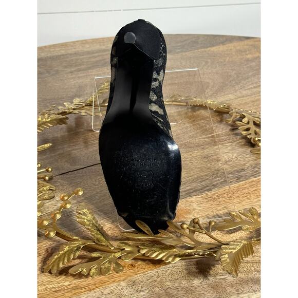 Stuart Weitzman Black Lace Peep-Toe Heels - Size 6.5 - Picture 11 of 12